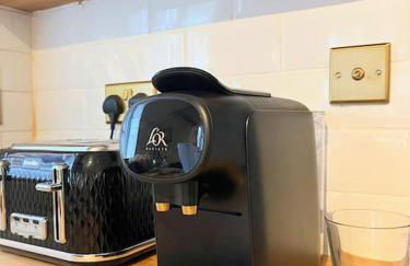 Artistic 3 bed home in Old Trafford next to MUFC - Foto 7