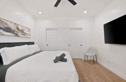 3.8 Miles From Downtown Phoenix #C - Photo 3