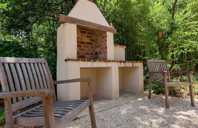 Spacious Farmhouse With Private Heated Pool in a Rustic Garden - Foto 53