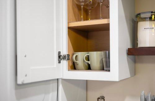 Charming Studio with Sun Room Sleeps 4 - Foto 18