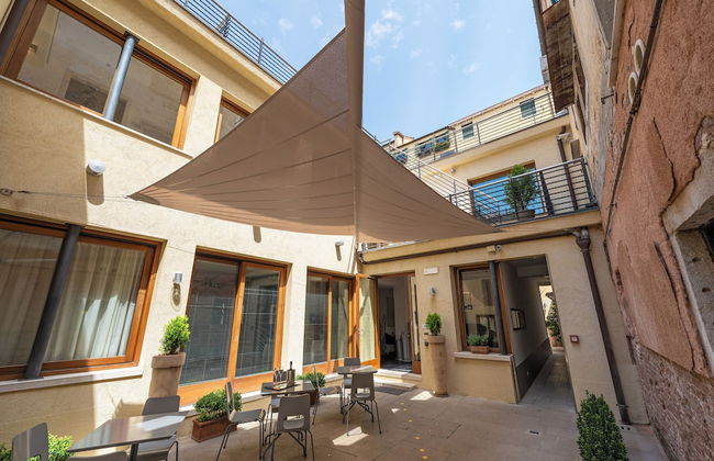 Ca' Pozzo Inn - Photo 42