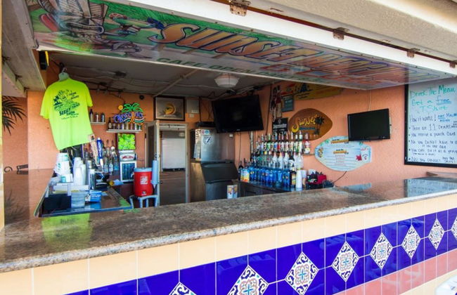 Sunset Vistas Beachfront Suites - Foto 16