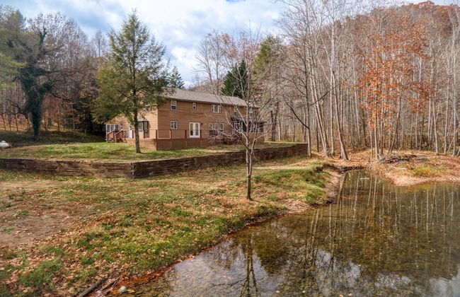 4BR Lodge on Wolf Creek – Fishing, Hiking, New River Fun & Hokie Weekends - Foto 27
