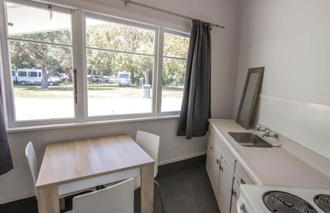 Mahia Beach Motel and Holiday Park - Photo 8