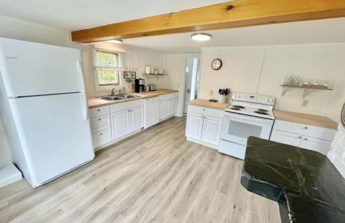 Beachfront 4 BR Spacious House! [Coastal Haven] - Foto 16