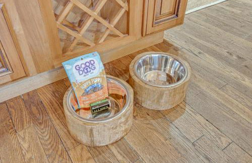 Private Hot Tub, Steps to Main St Saluda Retreat - Foto 16