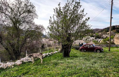 'Perithyron', Konstantina's House, Old Perithia - An Authentic stone Retreat in Corfu's most Historic Village - Photo 15