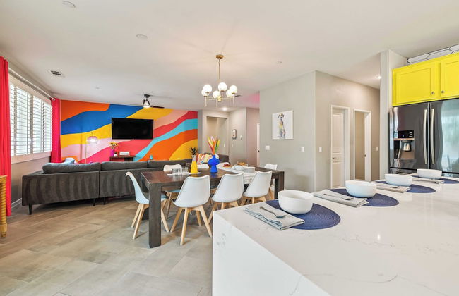 Kaleidoscope by Avantstay Colorful Escape + Pool - Foto 8