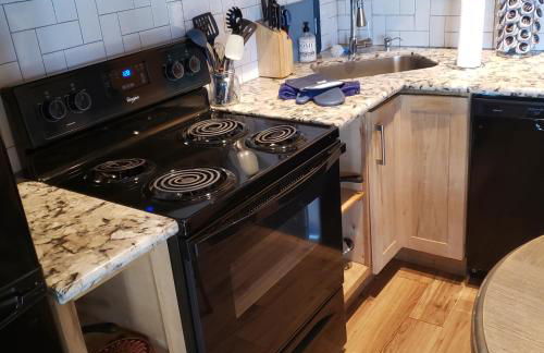 Lake Front cottage - Photo 3