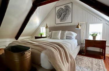 Cozy Historic Cabin with stellar view of Big Schloss - Foto 34