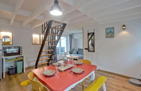 1 Bedroom Cozy Apartment In Carolles - Foto 6