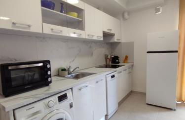 La Mediterránea - Photo 23