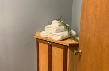 Earthy Hobbit Jungle with Privacy & Serenity - Foto 49