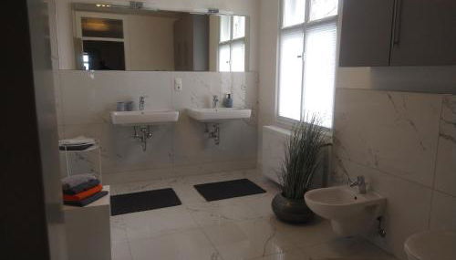 Fürstlich Wohnen im Herrenhaus - Foto 4