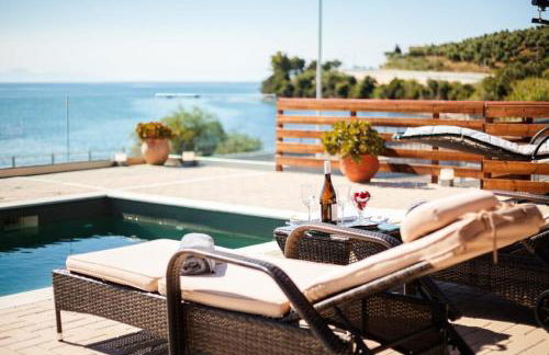 Seaside Summer Bliss - Aurora Luxury Pool Paradise - Foto 26