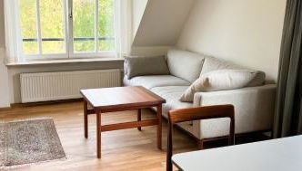 Schönes Single Dachgeschoss-Apartment mit Mainblick - Foto 3