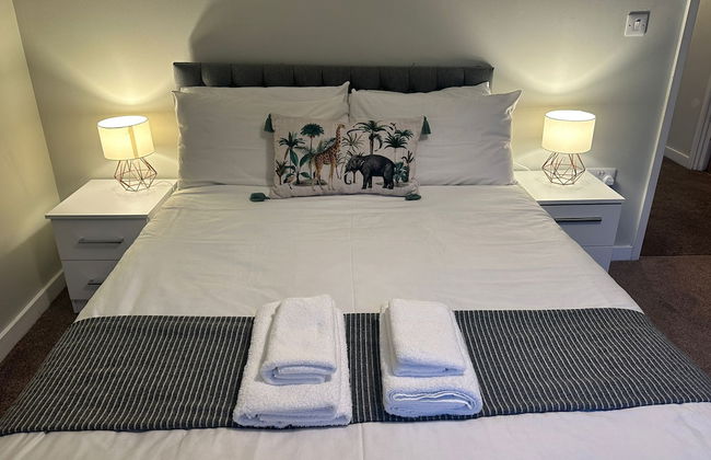 Adelphi Wharf Apartments by Beehosting - Photo 21