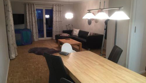 Ferienwohnung mit 3 Schlafzimmern, Erdgeschoss, zentral Freyung - Foto 2