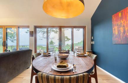 Modern Catskills Escape w Open Living Steam Shower Hot Tub w Mountain Views Minutes from Woodstock Trails Suncliff Vista - Foto 11