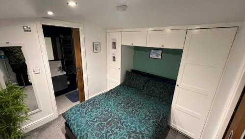 Modern Private Guest Suite Near Heathrow Free Parking & Garden - Foto 2