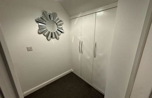 Modern TownHouse - 3 bed 2.5 bath 2 Private Gated Parking - Photo 22