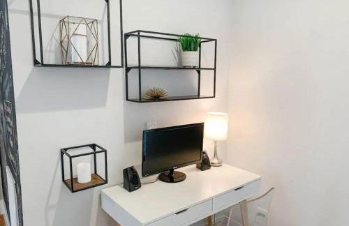 City View- near Downtown, Capital, NC State - Foto 8