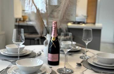 Luxury 4BR Detached Exec Home - Foto 20