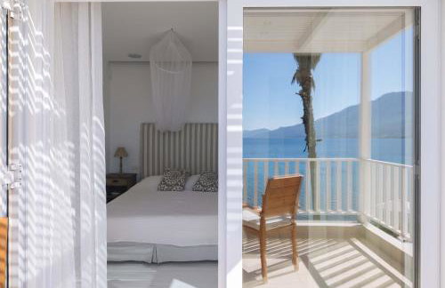 Villa Madouri 5 bed seafront villa with private pool - Foto 9