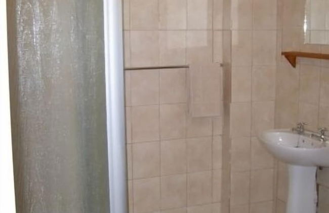 Log Cabin & Settlers Village - Photo 37