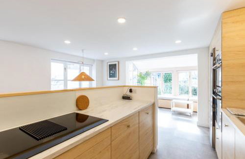 London House, a stylish family home for 6. - Foto 6