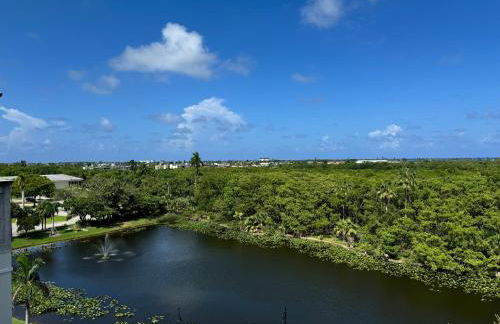 Luxury Oasis Suite - Photo 30