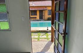 Casa em condomínio aconchegante na beira de canal - Foto 3