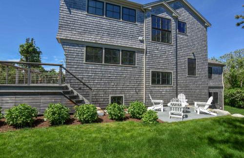 Gorgeous Architectural Home w Water Views - Foto 35