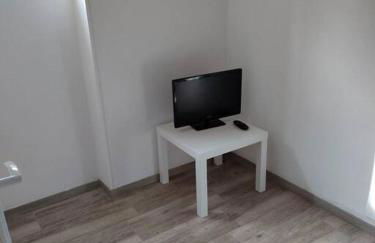Logement indépendant 1 à 4 personnes - Foto 2