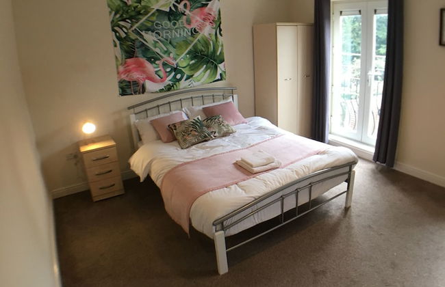 Blackberry House - Sleeps 6 with Parking and Netflix TV - Foto 2