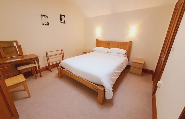 The Victorian Barn self catering holidays with pool & hot tubs - Photo 20