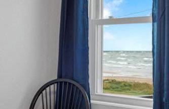 Beachside Condo w Stunning Lake Views - Foto 24