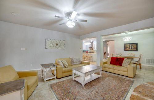 Great for Gatherings! Stylish Allen Home with Patio - Foto 8