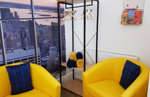 The New Yorker Mini Studio Parking Available - Foto 3