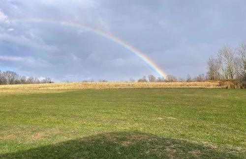 Private Luxury Log Cabin in the Endless Mountains, Firepit, Farm Charm - Foto 2