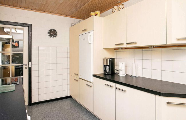 Refreshing Holiday Home in Spøttrup near Sea - Foto 9