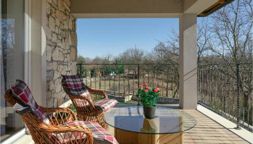 Lovely Home In Nedescina With Wifi - Foto 2