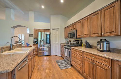 Sunny Brandon Getaway with Fire Pit! - Foto 7