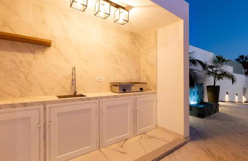 VILLA NICOLE wifi, gym, Heated Pool - Foto 52