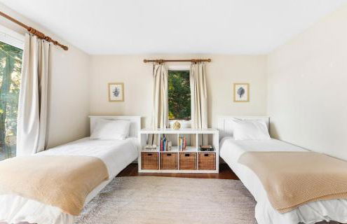 Waterfront Home with Guest Cottage - Foto 17