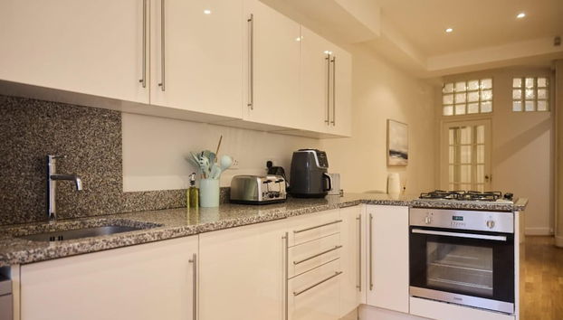 The West Kensington Hideout - Cozy 2bdr Flat With Garden - Foto 2, Habitación