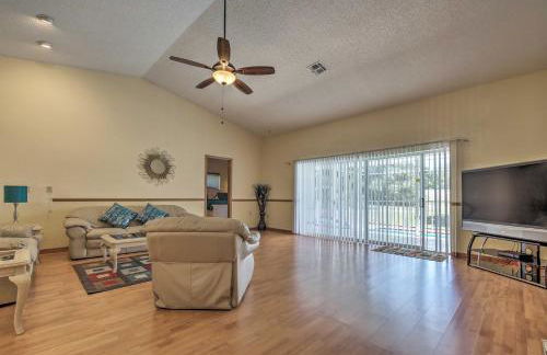 1 Mi to Weeki Wachee Home with Pool in Spring Hill - Foto 4