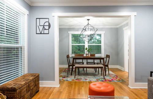 Modern Luxury with Pool Table 3BR-5BD Sleeps 10 - Foto 23