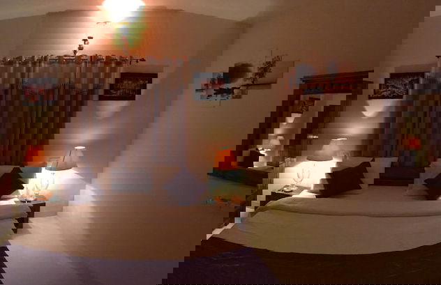 Monarch suites - Photo 7