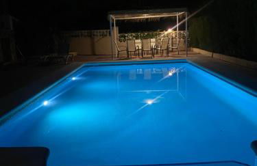 Agradable Villa con piscina y vistas al mar - Photo 32